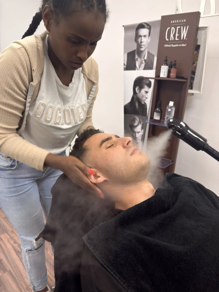 Премиум лицев масаж в Kerelski Barber & Beauty