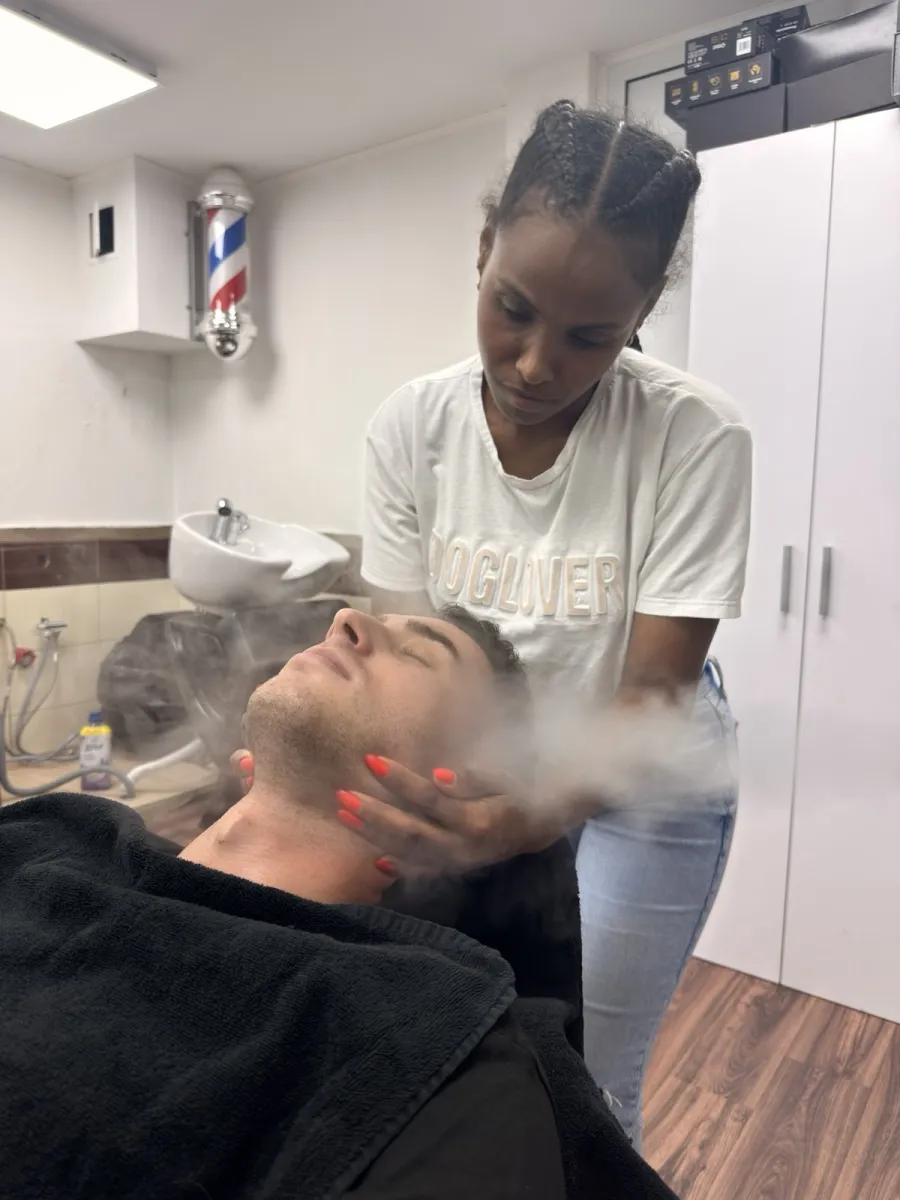 Премиум лицев масаж в Kerelski Barber & Beauty